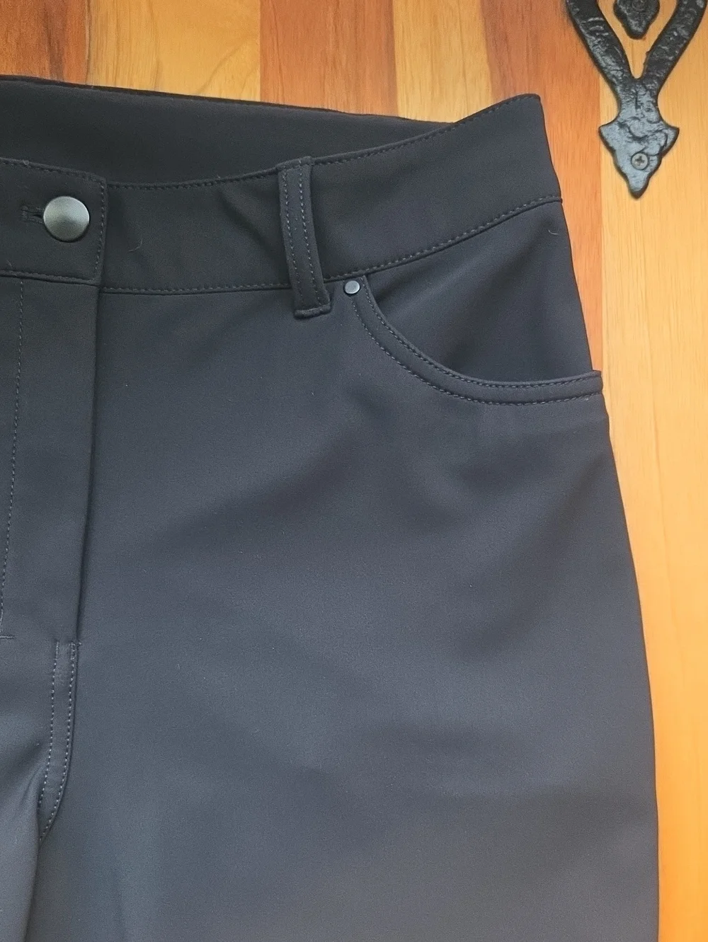 Lululemon City Sleek Slim-fit High Rise Pant Black size 30 / 10